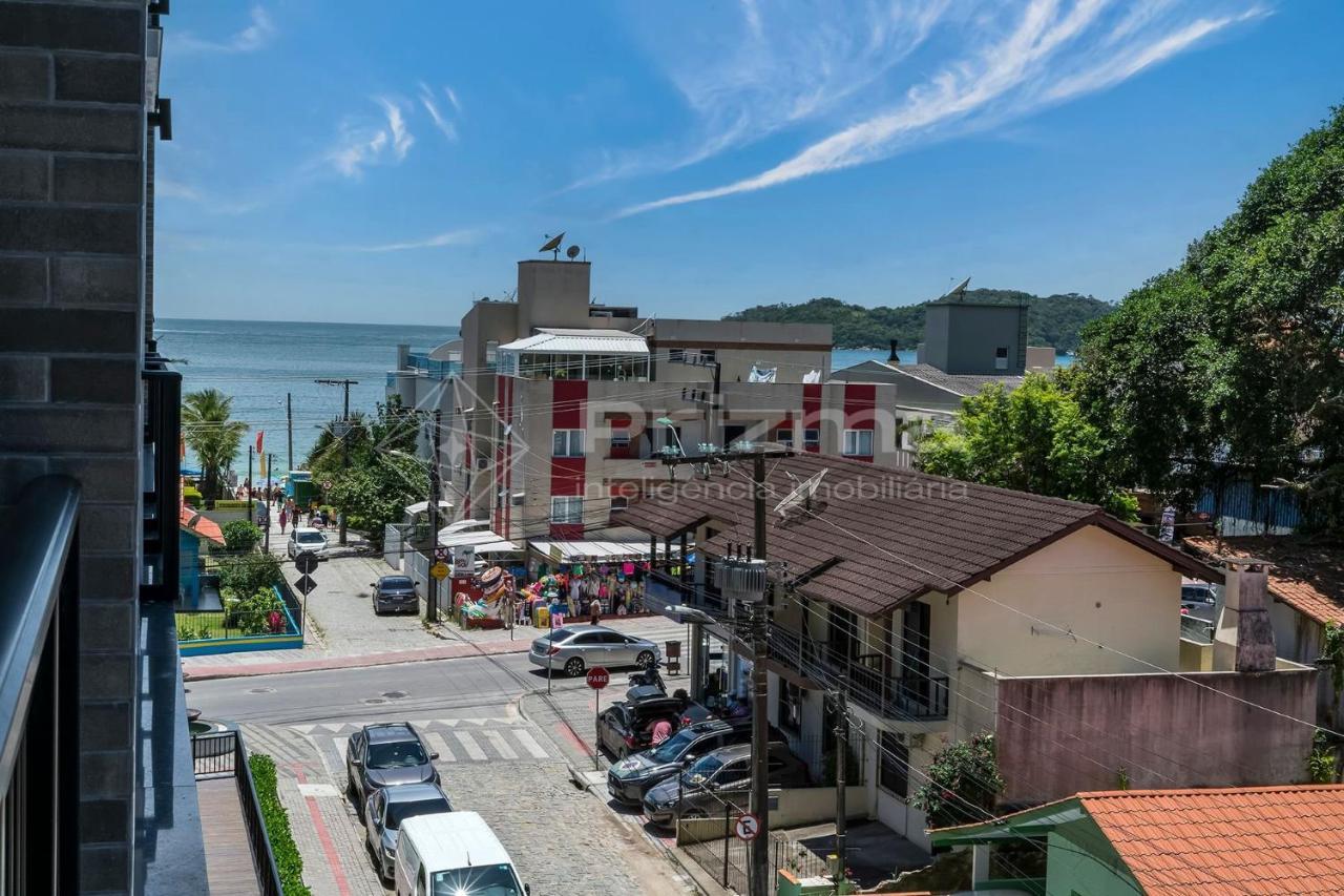 Waldgarten Bombinhas: Beachfront Luxury with Pool and Fitness Center Exterior photo