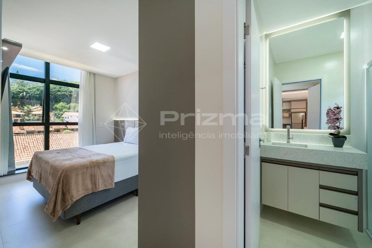 Waldgarten Bombinhas: Beachfront Luxury with Pool and Fitness Center Exterior photo