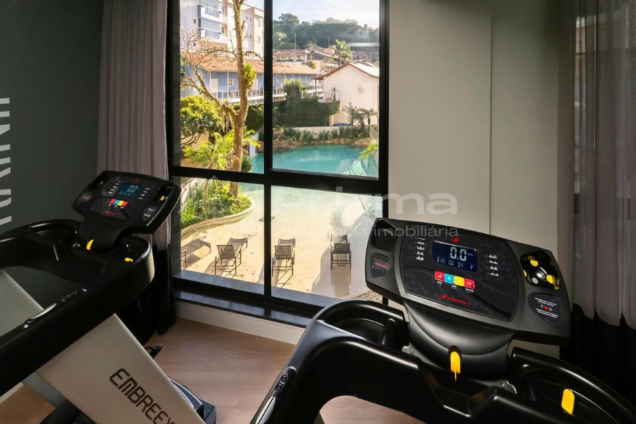 Waldgarten Bombinhas: Beachfront Luxury with Pool and Fitness Center Exterior photo